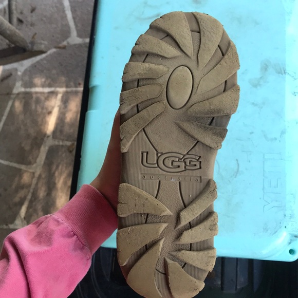 UGG Boot - Picture 4 of 4